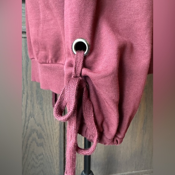 Doe & Rae Burgundy crew neck Sweatshirt M EUC - Picture 5 of 8